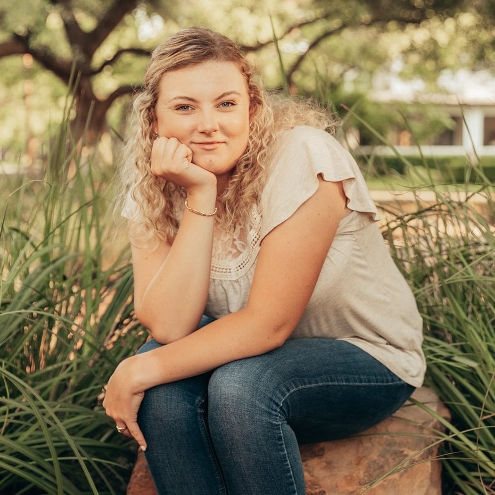 Meet your Posher, Mikayla